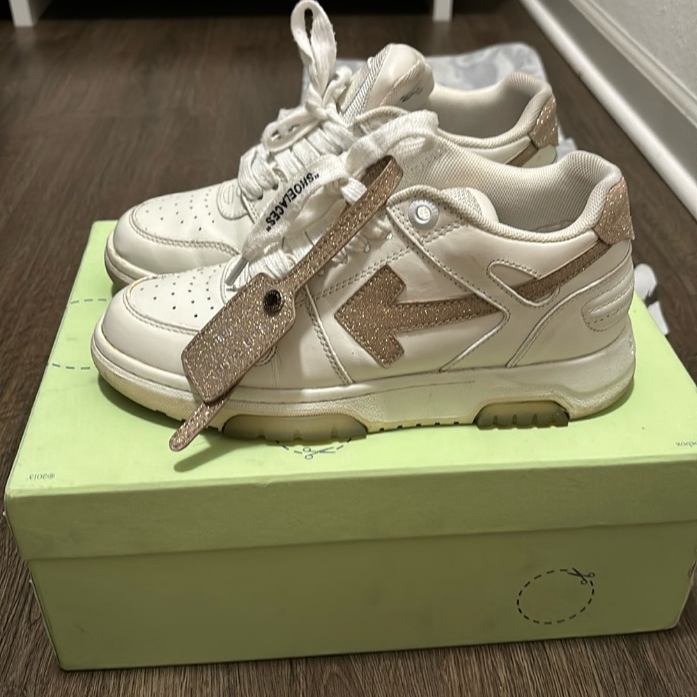 Off-White Out Of Office Sneaker